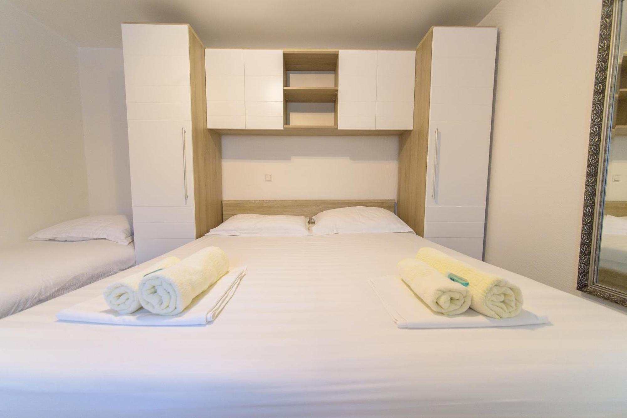 Jeli Apartments Starigrad Paklenica Kamer foto