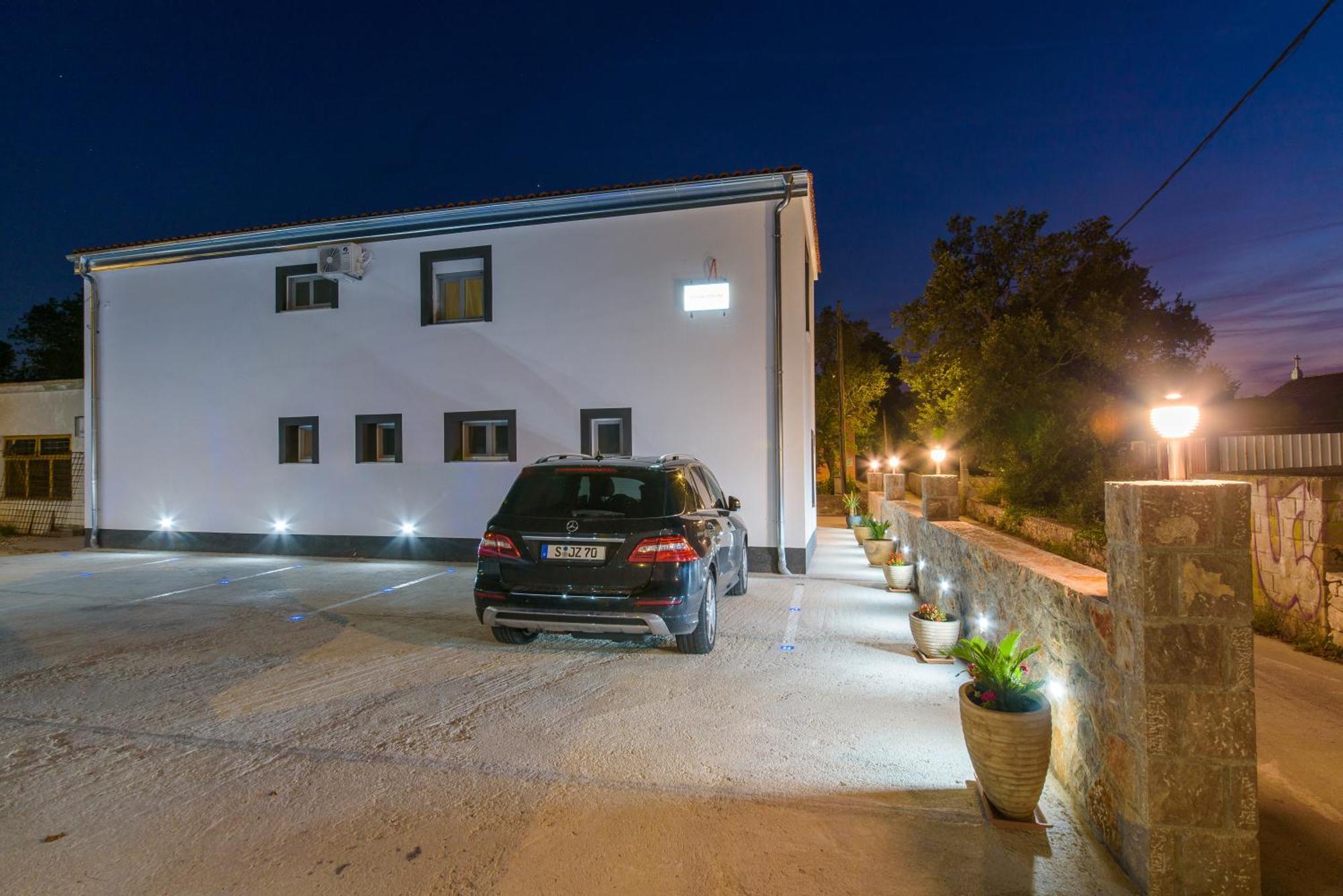 Jeli Apartments Starigrad Paklenica Kamer foto