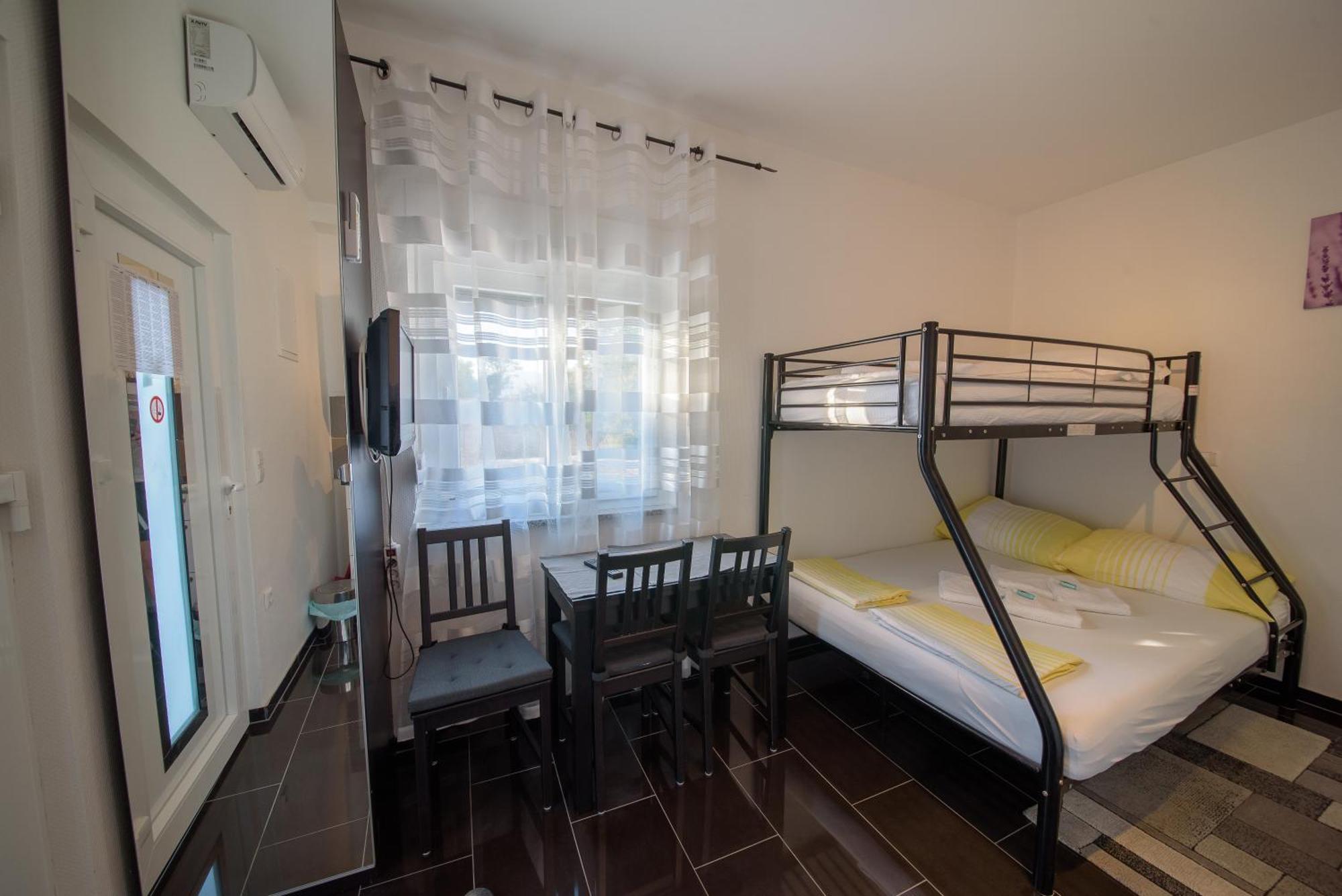 Jeli Apartments Starigrad Paklenica Kamer foto