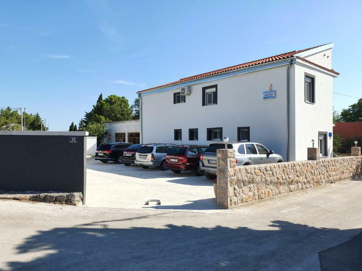 Jeli Apartments Starigrad Paklenica Buitenkant foto