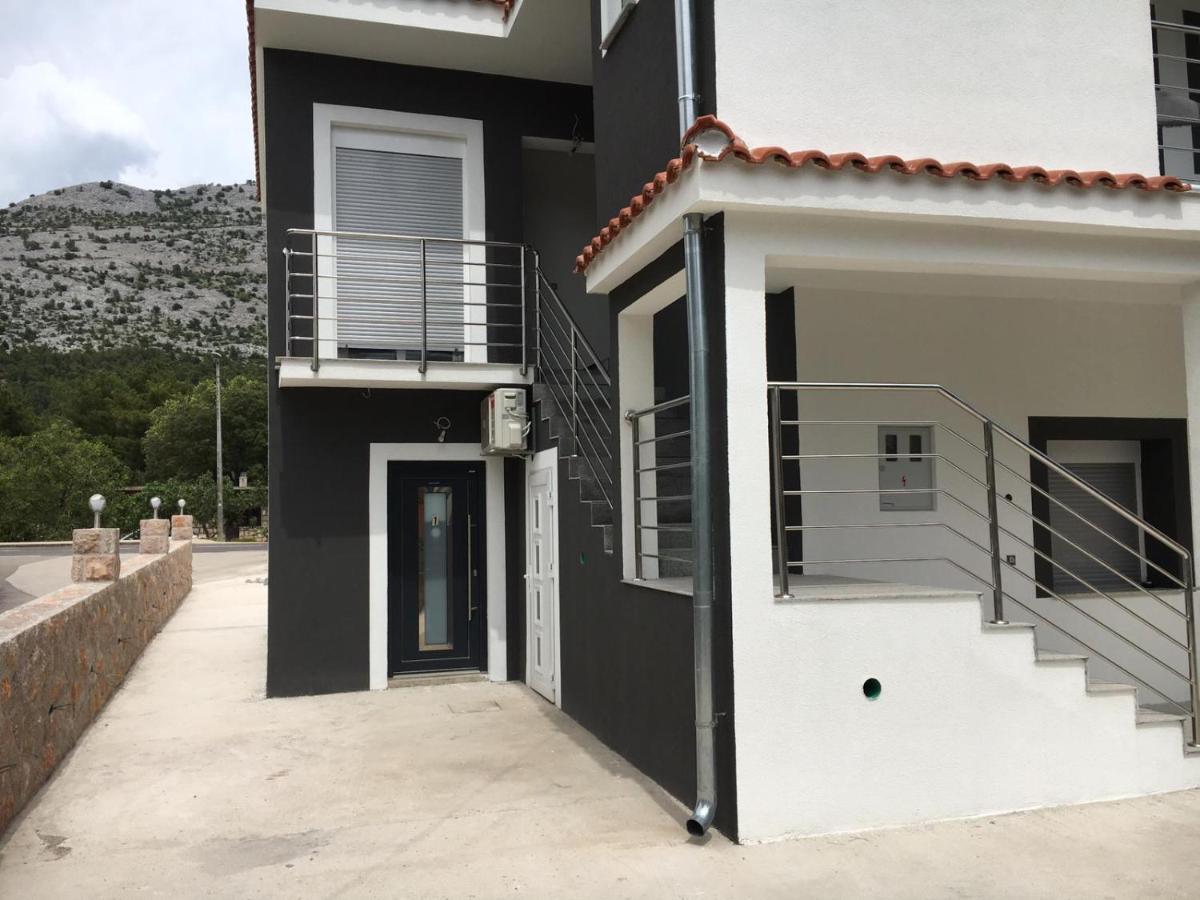 Jeli Apartments Starigrad Paklenica Buitenkant foto