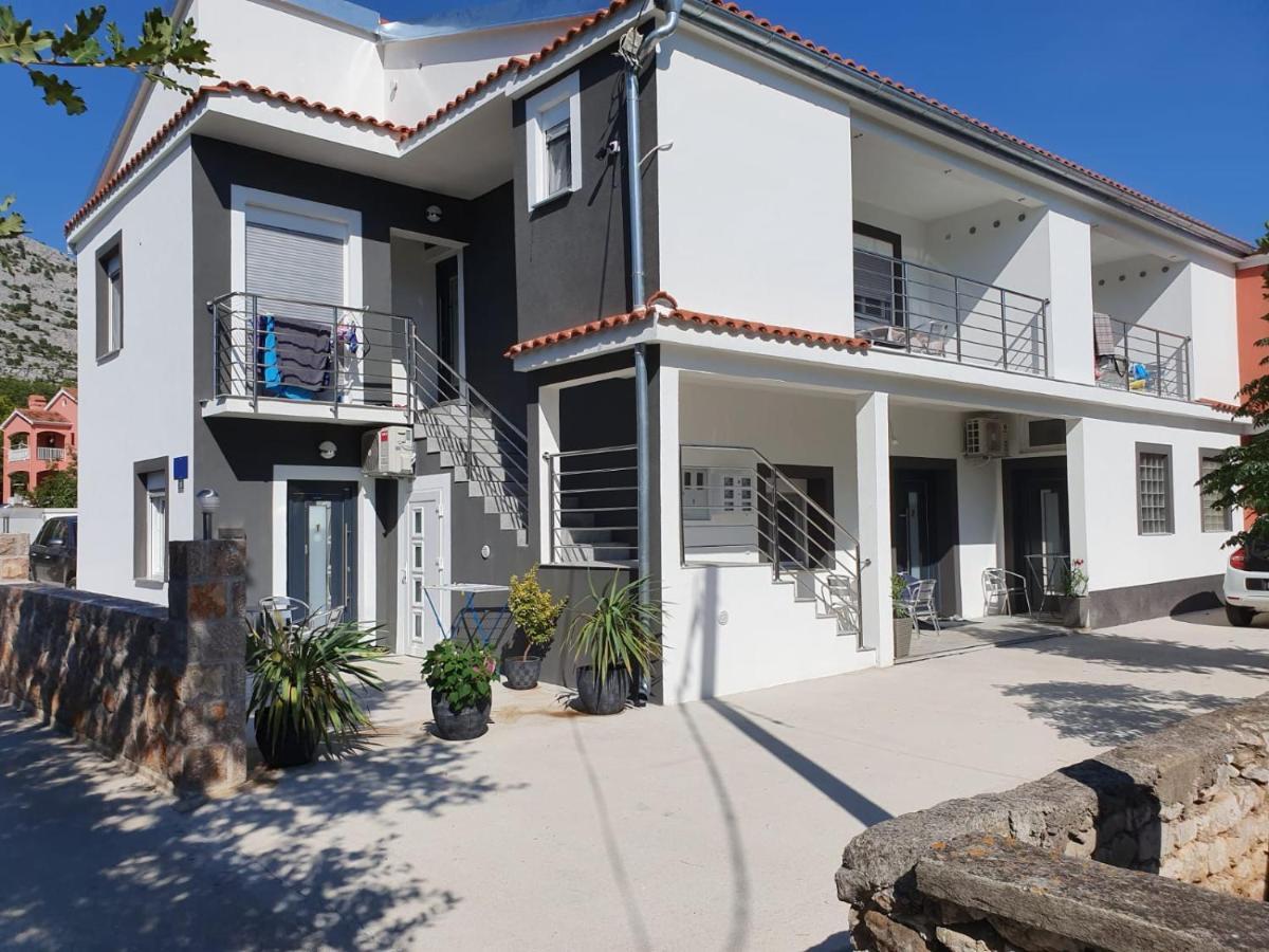 Jeli Apartments Starigrad Paklenica Buitenkant foto